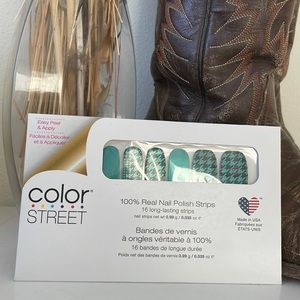 Color street nail strips!! Cool blue design ❤️